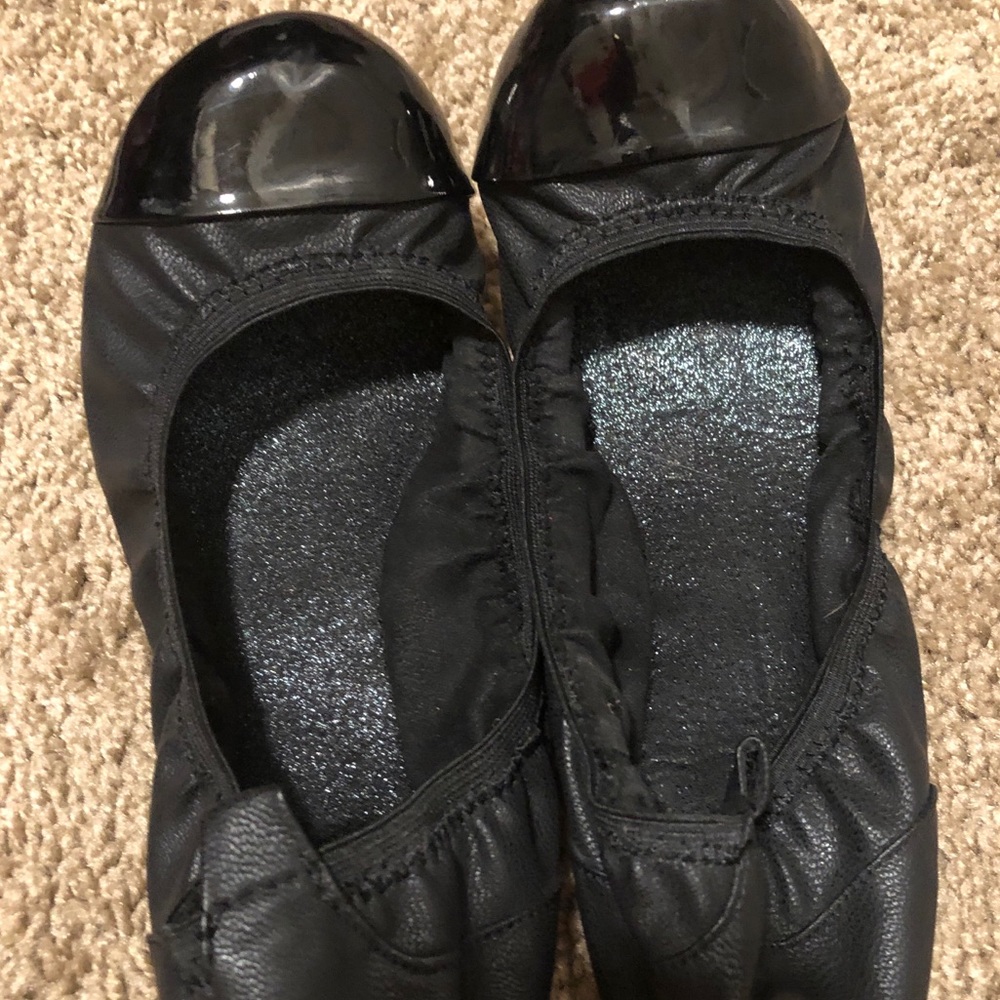 Black Ballet Flats